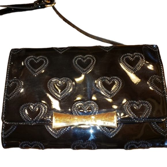Betsey Johnson Heart Black Crossbody - Picture 7 of 12
